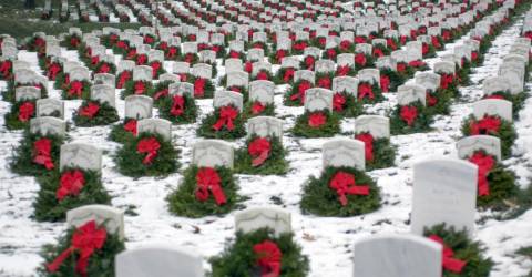 Milford Troop 1,071 เพื่อเข้าร่วม Wreaths Across America