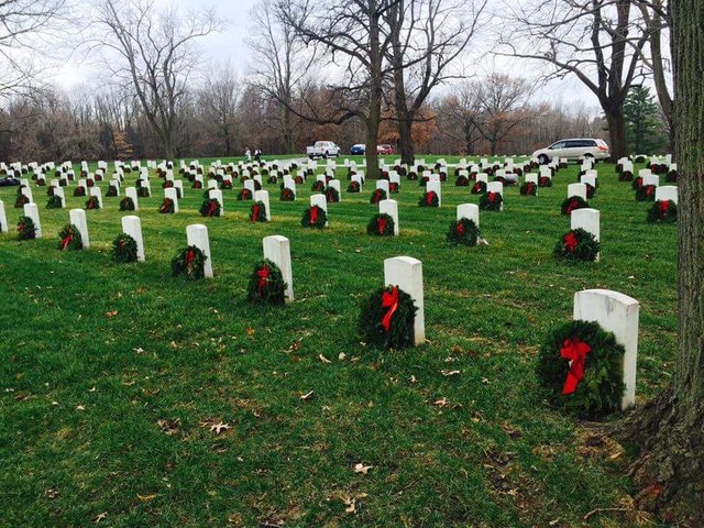 American Legion Auxiliary เชิญชวนชุมชนให้เข้าร่วมใน Wreaths Across America